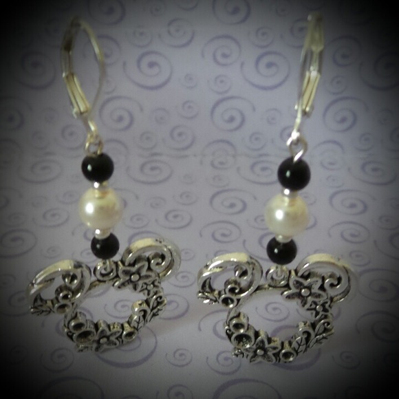 Mouse Tibet Silver Leverback Earrings - Picture 4 of 7